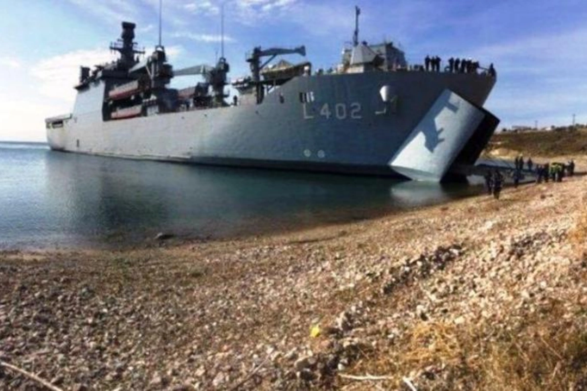 Azərbaycan Türkiyədən təlim təyyarəsi və PUA-lı hücum gəmisi ala bilər