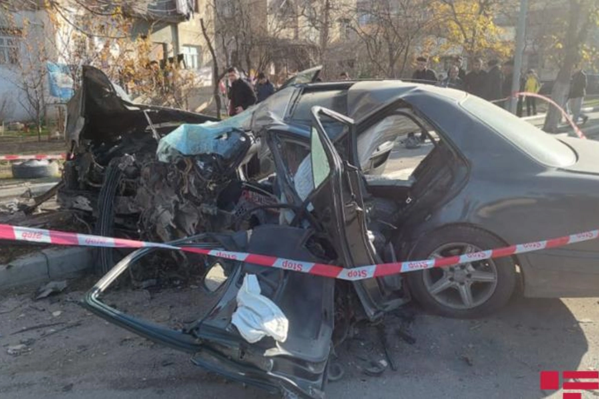 Gəncədə qəza: sürücü və uşaq öldü