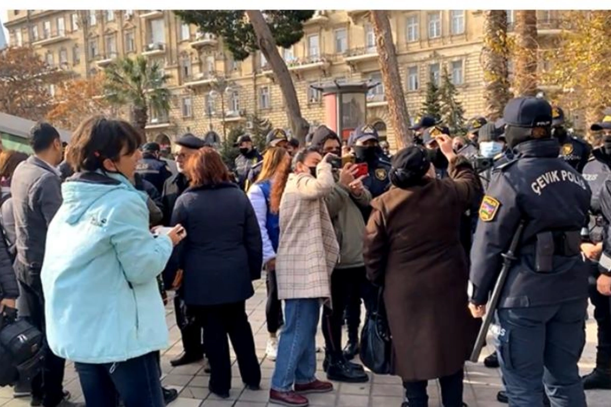 “Tərtər işi”ndə ittiham edilənlərin yaxınları toplaşdı — DİN-dən reaksiya