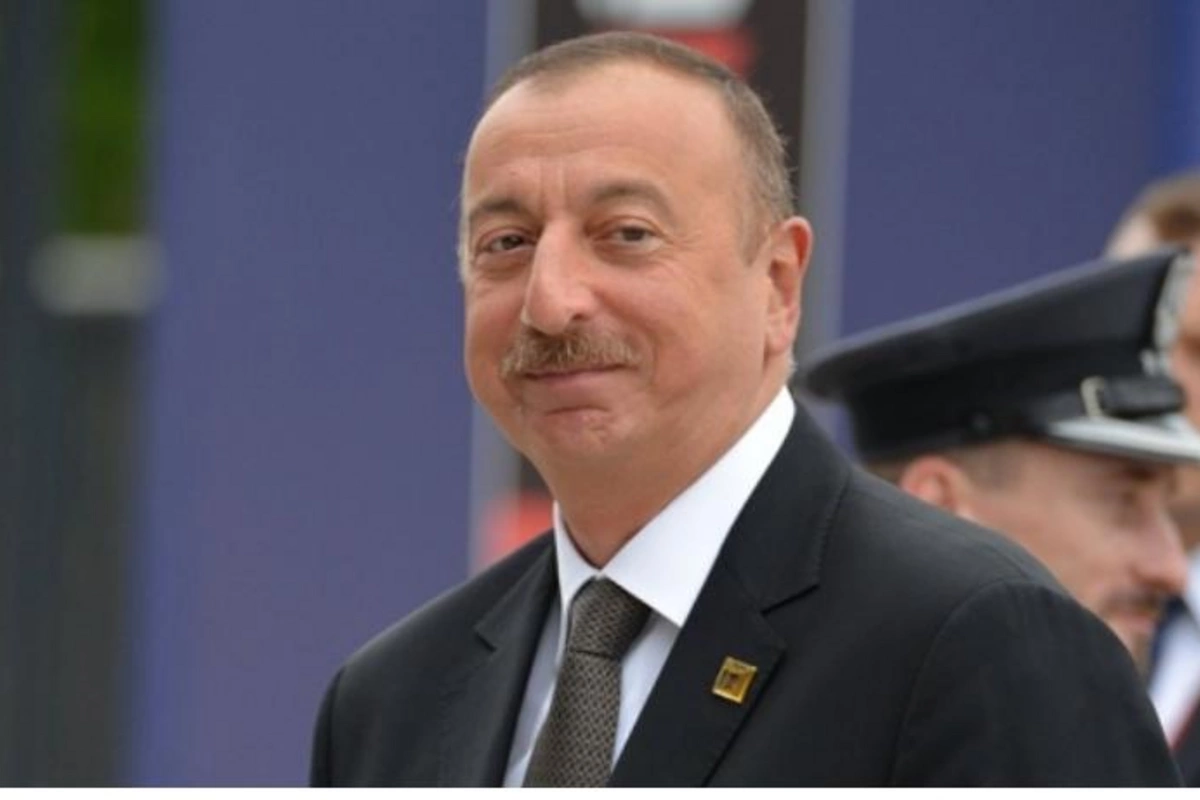 Tarix elmləri namizədi olan Prezident — İLHAM ƏLİYEV HANSI MÖVZUDA ELMİ İŞ MÜDAFİƏ EDİB?