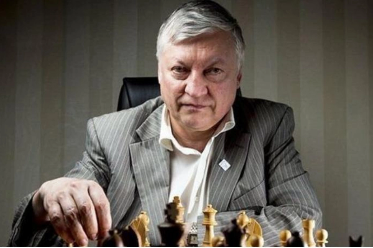Anatoli Karpov: “Kasparovun arxasında Azərbaycan dayanmışdı, bundan sonra necə nankor olmaq mümkündür?!”