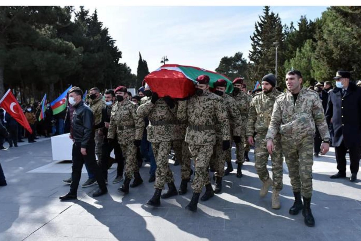 Komadan ayılmayan qazimiz dəfn olunub