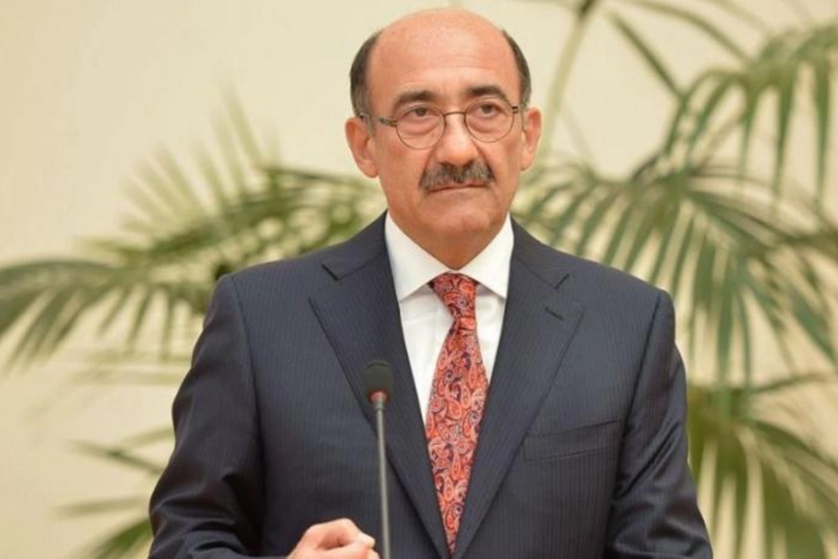 Əbülfəs Qarayevin ölkədən çıxışına “stop” qoyuldu