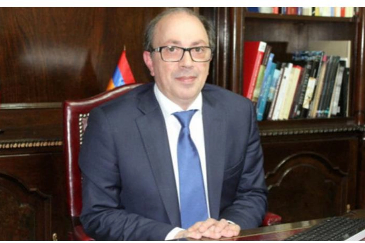 Ermənistan XİN başçısı istefa verib