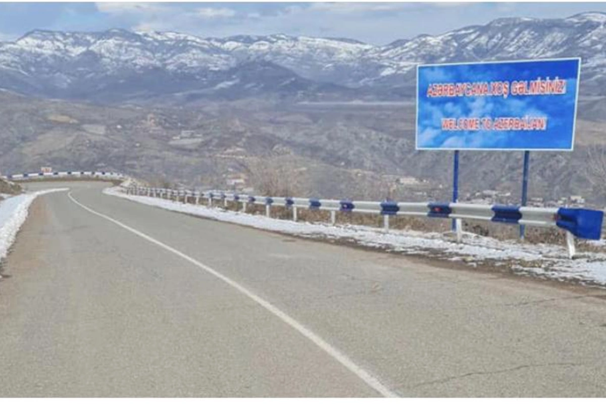 Sərhəddəki bu lövhə erməniləri təşvişə saldı — FOTOLAR