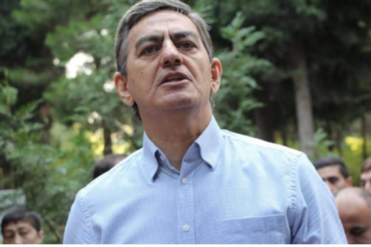 Mühacirətdəki TV rəhbəri Əli Kərimlini təhqir etdi — FOTOFAKTLAR