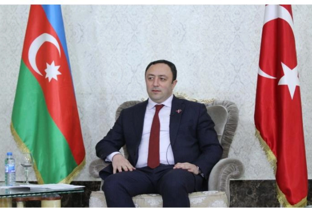 Partiya başqanı Həyatımız siyasət verilişinin qonağı oldu — FOTOLAR