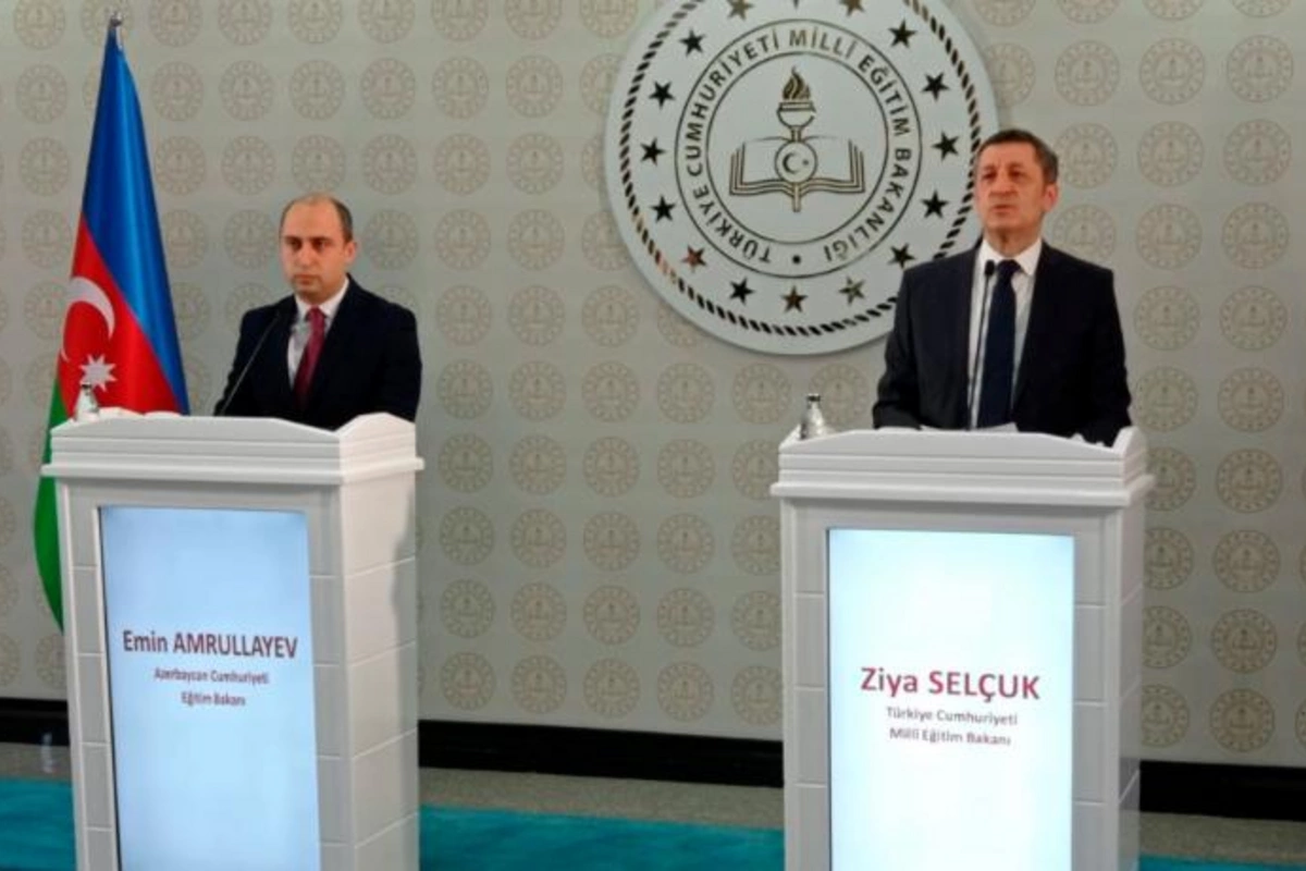 Təhsil naziri türkiyəli həmkarı ilə müzakirələr apardı