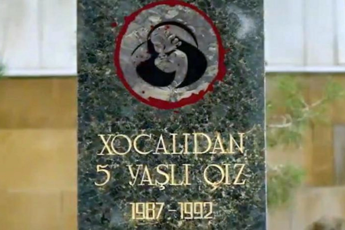 Hikmət Hacıyev beş yaşlı Xocalı qurbanı ilə bağlı paylaşım etdi — VİDEO