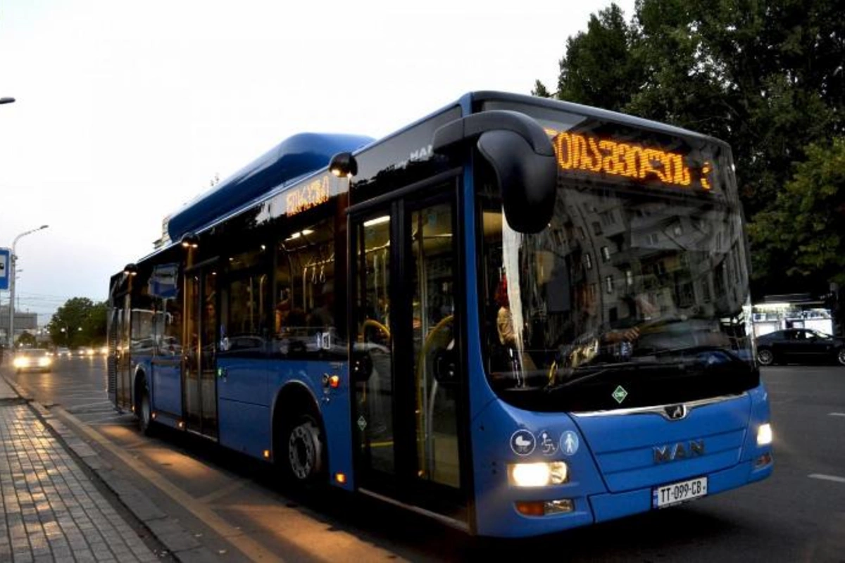Gürcüstanda ictimai nəqliyyatın işi bərpa olunur