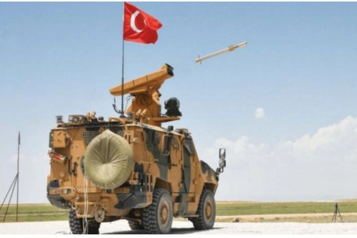Türkiyə yenə təəccübləndirdi, bu dəfə yaxın mənzilli zenit-raket kompleksini təqdim etdi — VİDEO