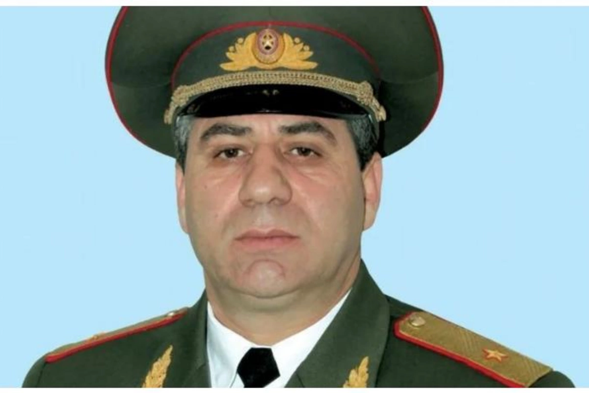 Paşinyanın istefası tələbinə daha bir general qoşuldu