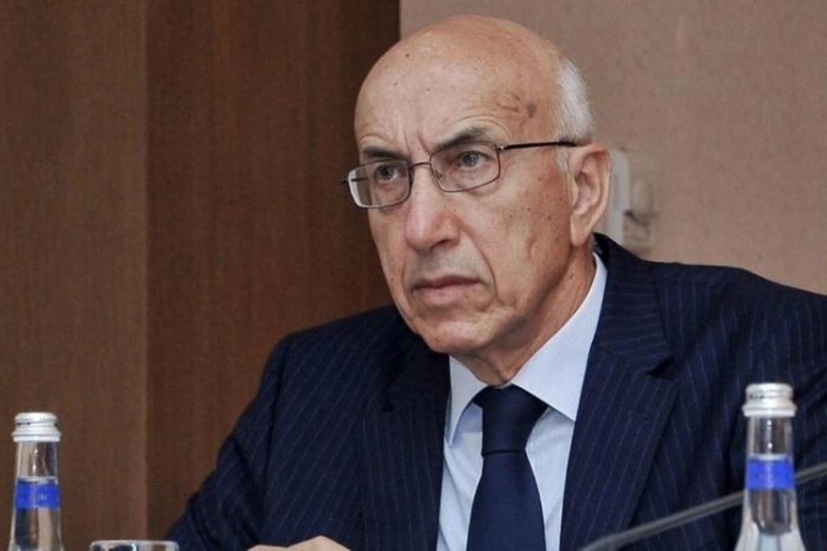 Arif Rəhimzadə: “Ən çətin, böhranlı zamanda xalq ümidini Heydər Əliyevə bağlamışdı”