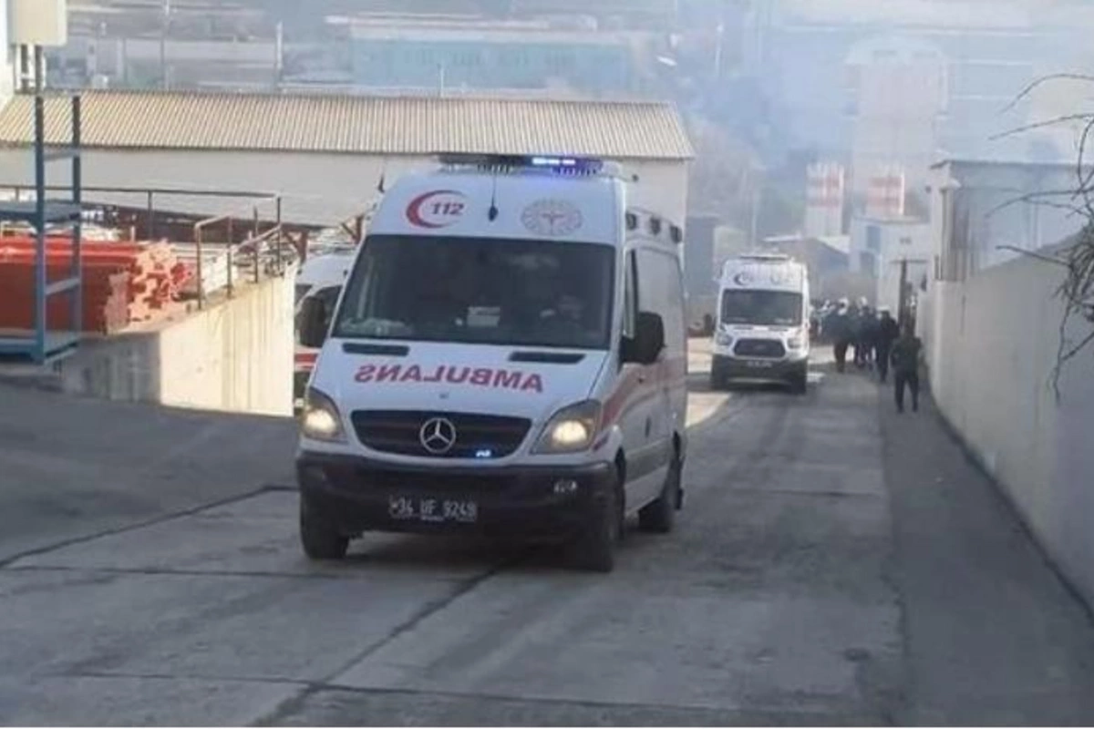 İstanbulda fabrikdə partlayış: Yaralılar var — VİDEO