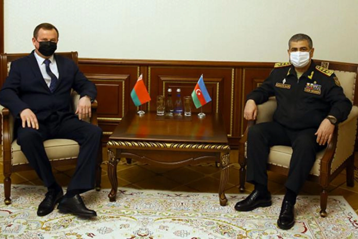 Azərbaycan və Belarus hərbi əməkdaşlıq məsələlərini müzakirə etdi — FOTO