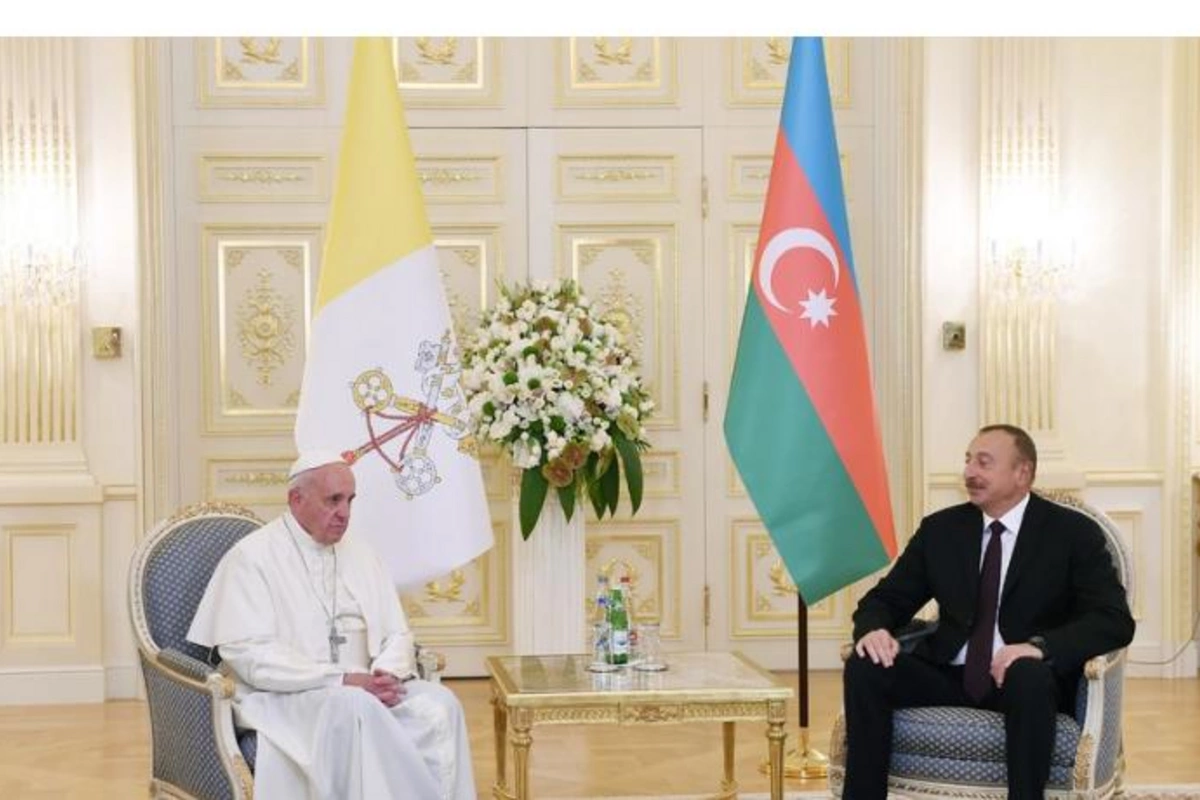 İlham Əliyev Roma Papasına məktub yazdı
