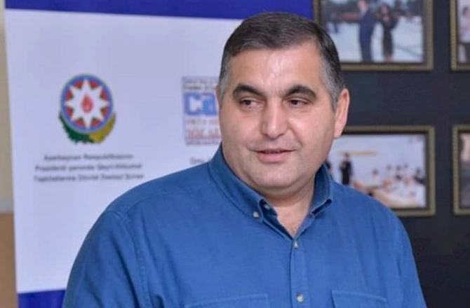 “Siz Allah, burunlarının üstündən vurub, onları geri qaytarmayın” — Tələbələrin mayka qadağasına REAKSİYA