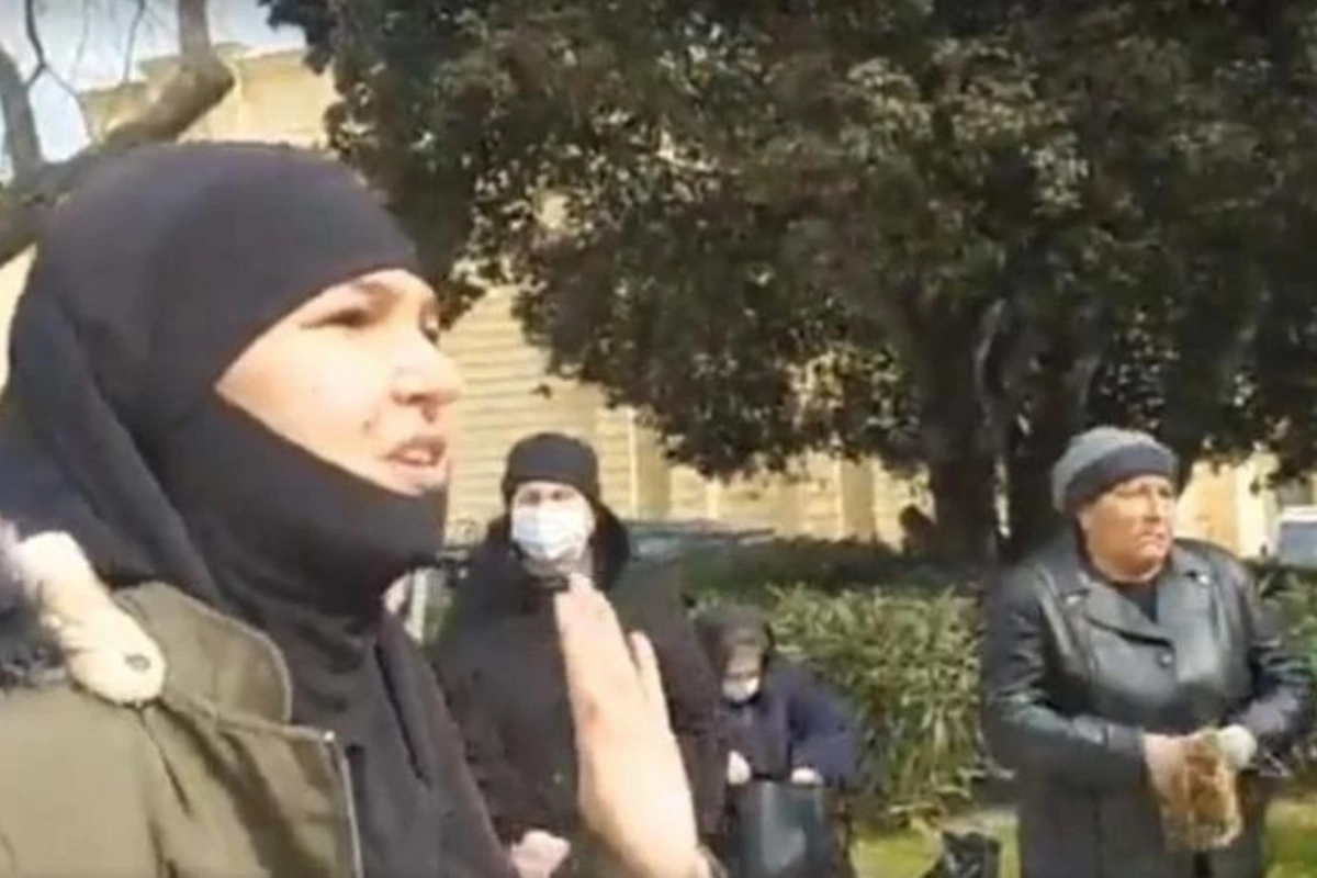 Tərtər hadisələrində həbs edilənlərin yaxınları PA qarşısında aksiya keçirirlər