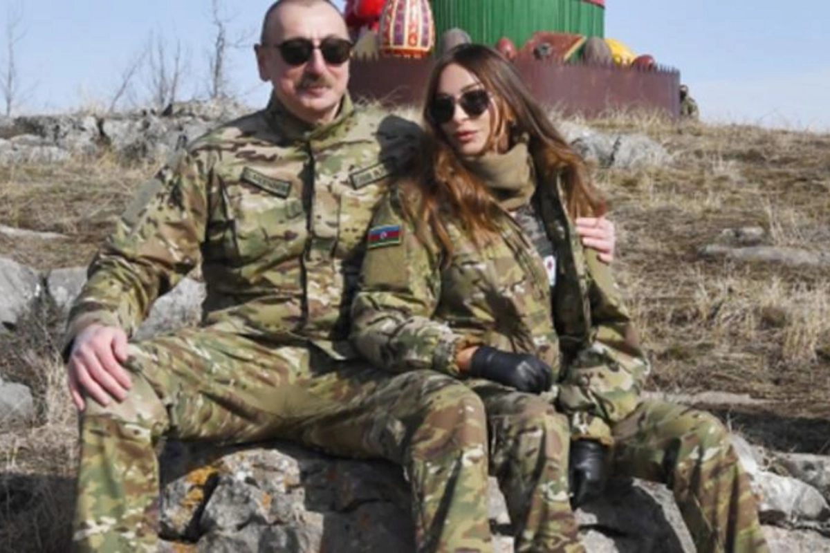 Prezidentlə ailəsinin Cıdır düzündən FOTOLARI