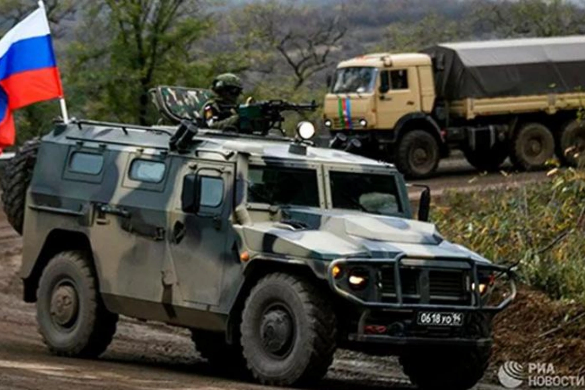 Azərbaycan Ordusunun karvanı Qırmızı Bazardan keçdi