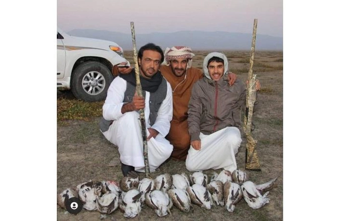 Kəmaləddin Heydərov qanunsuz ov zamanı ərəblərlə əyləncə məclisində — FOTOFAKT