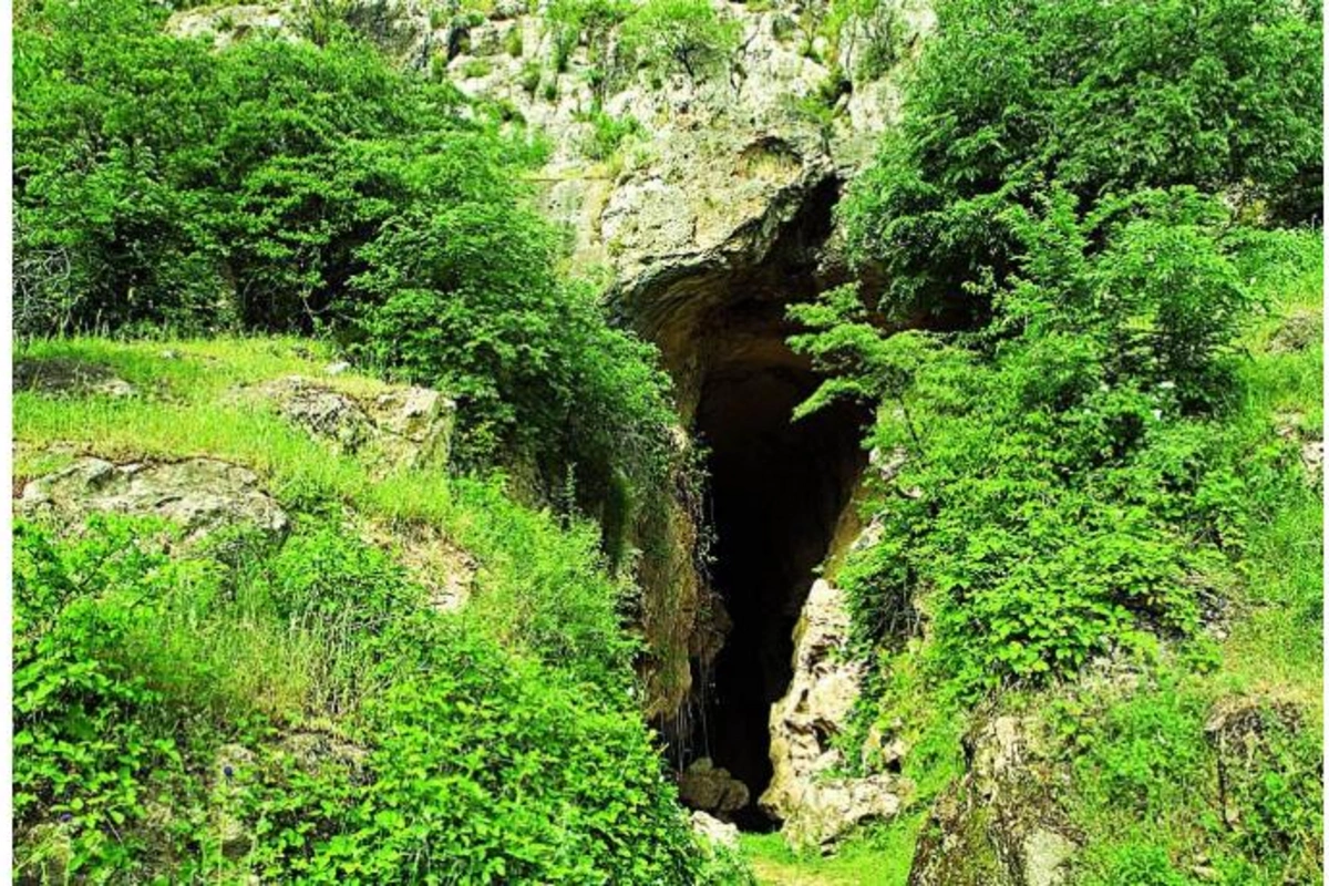 Azıx mağarası da erməni saxtakarlığından kənarda qala bilməyib