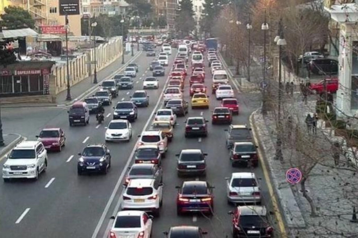 Bakının bu küçələrində sıxlıq var — SİYAHI