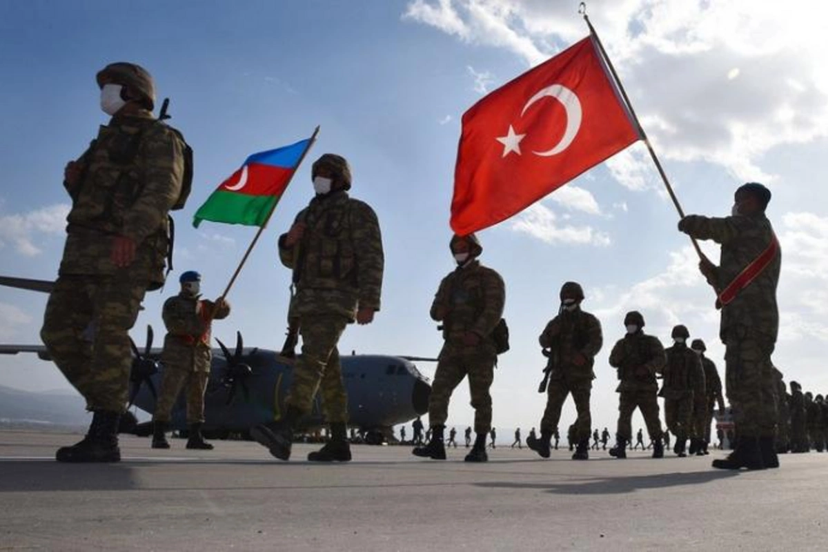 Azərbaycan və Türkiyə hərbçiləri birgə təlimlər keçirəcək — FOTOLAR