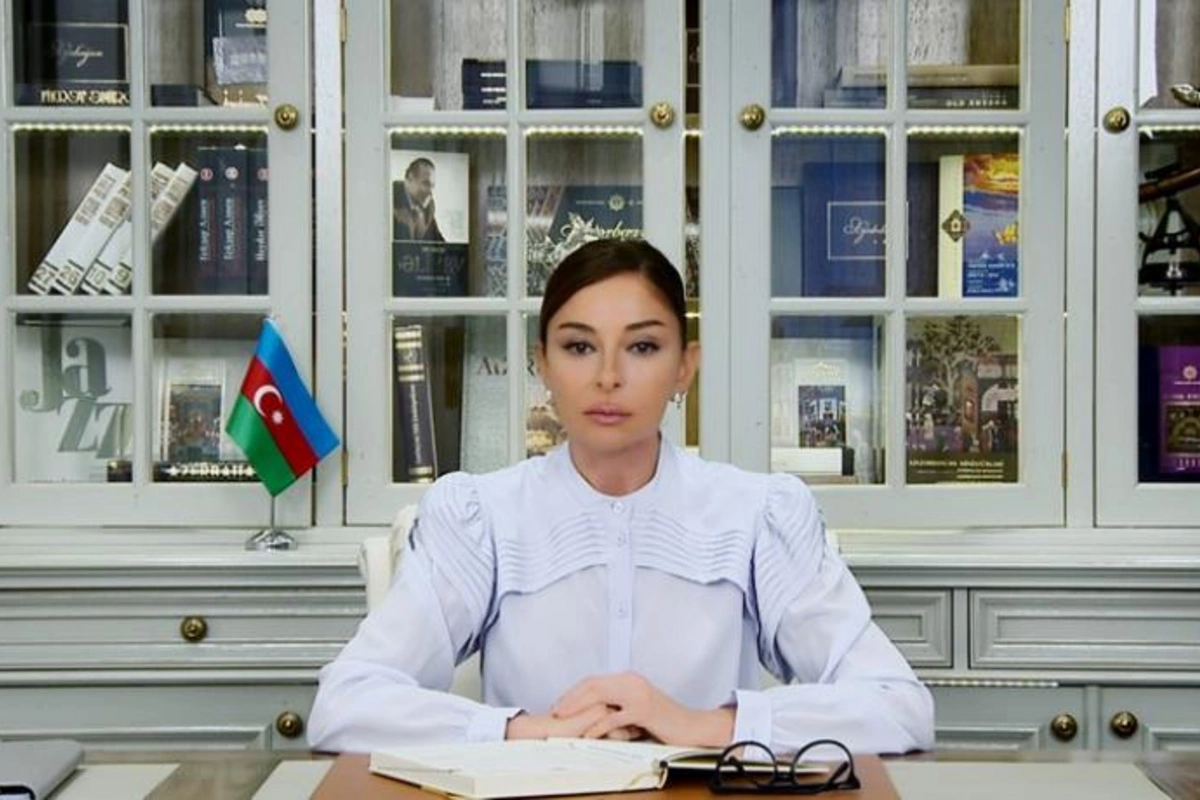 Birinci vitse-prezident Zərifə Əliyevanın 100 illiyinə həsr olunmuş konsertdən paylaşım etdi