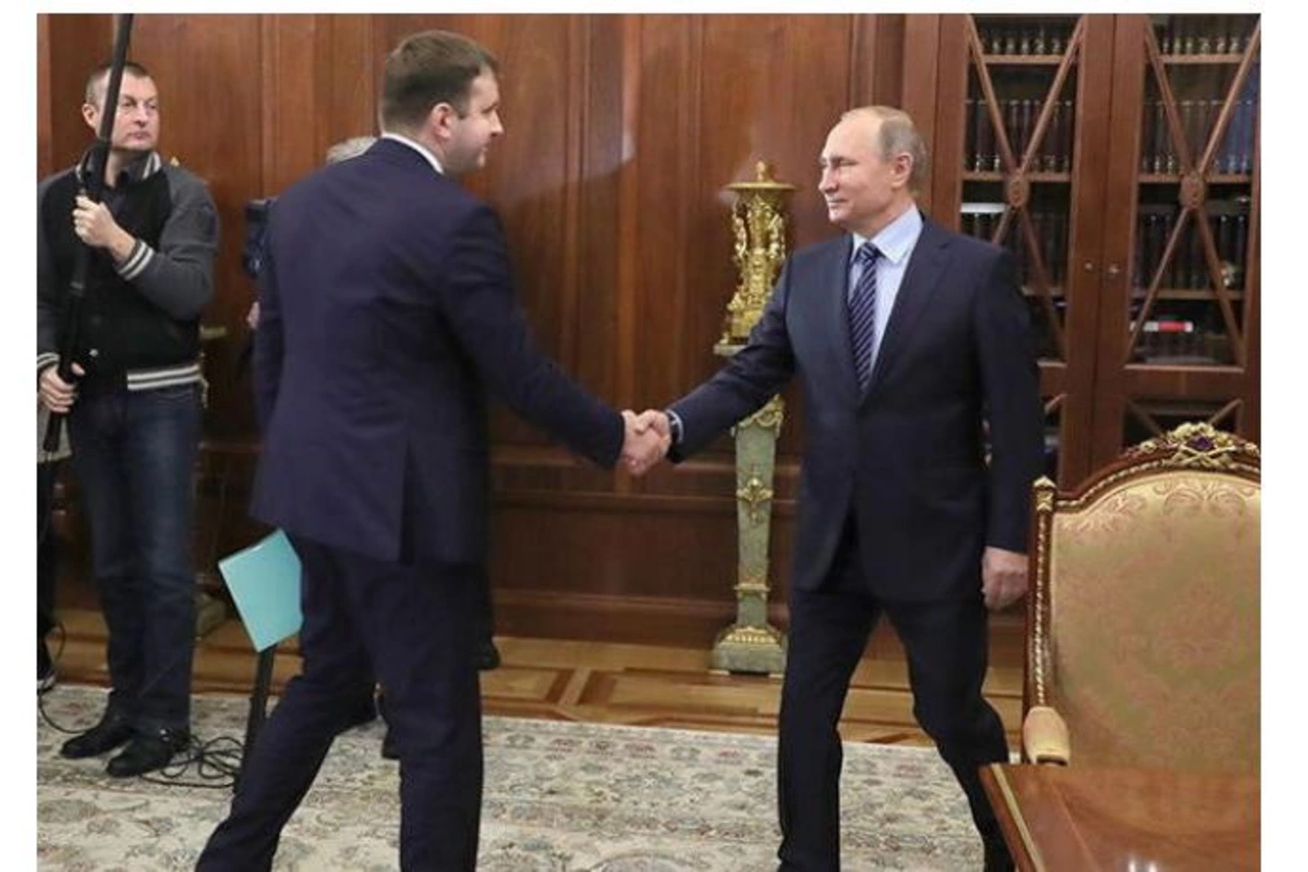 Köməkçisi koronavirusa yoluxan Putin təcriddən imtina etdi