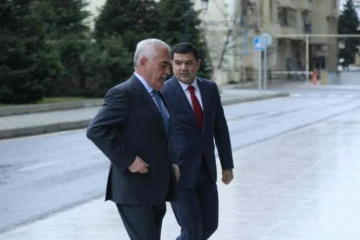 Polis Vasif Talıbovu niyə cərimələmədi: Virus qələt eləyir da bə... — VİDEO
