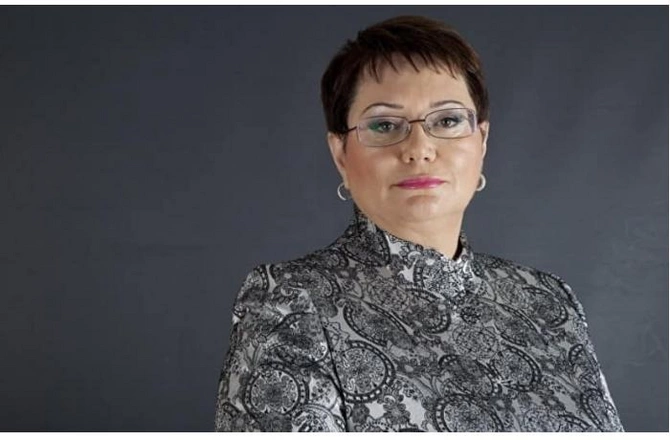 Səfir Elmira Axundova Prezidentin Sərəncamına qarşı çıxır? — Ukraynada növbəti SKANDAL