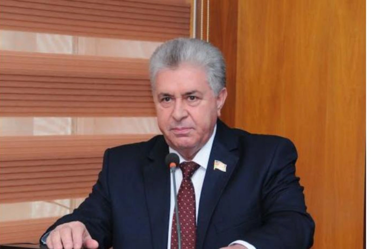 Vitse-spiker: Genetik kodu mənfi olan molla da, icra başçısı da eyni hadisələri edir