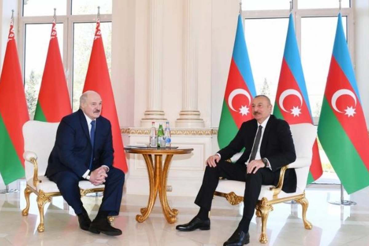 Aleksandr Lukaşenko Prezident İlham Əliyevə zəng etdi