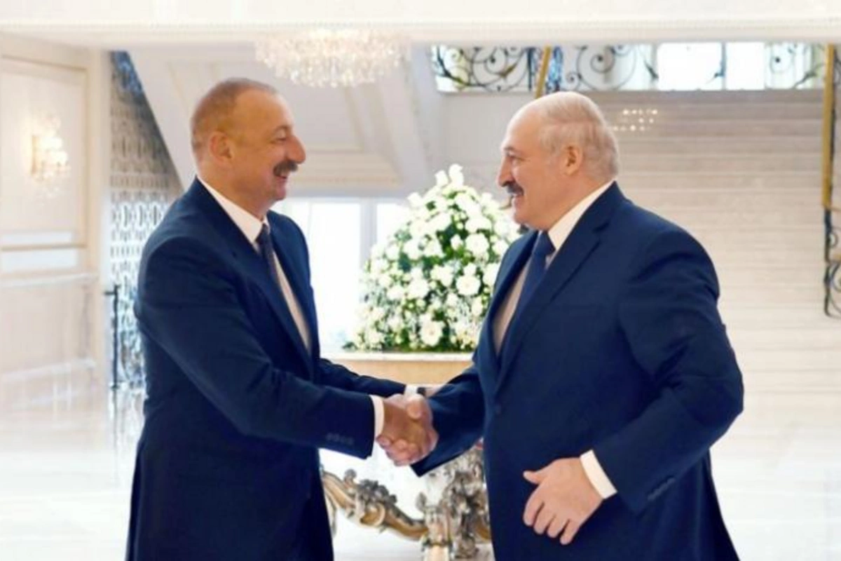 İlham Əliyev Lukaşenkonu təbrik etdi