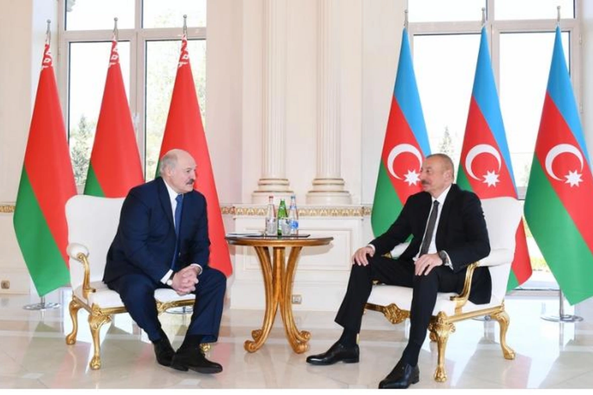 Azərbaycan və Belarus prezidentlərinin təkbətək görüşü oldu — YENİLƏNİB