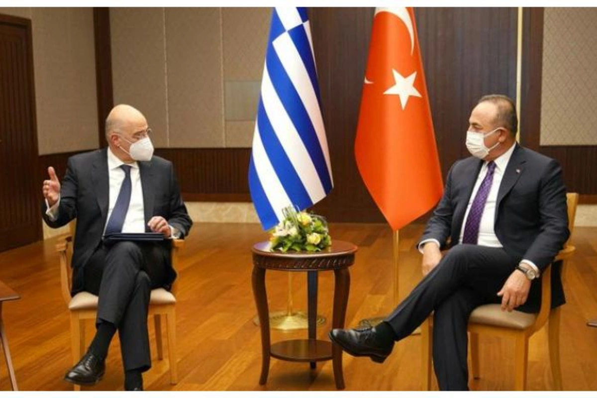 Türkiyə və Yunanıstan XİN başçıları görüşdü