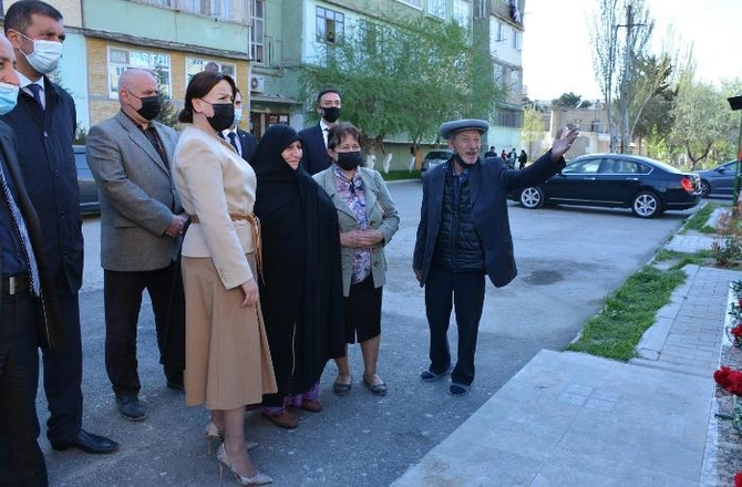 İradə Gülməmmədova şəhidlərin xatirəsinə tikilən bulaq kompleksini ziyarət etdi — FOTOLAR