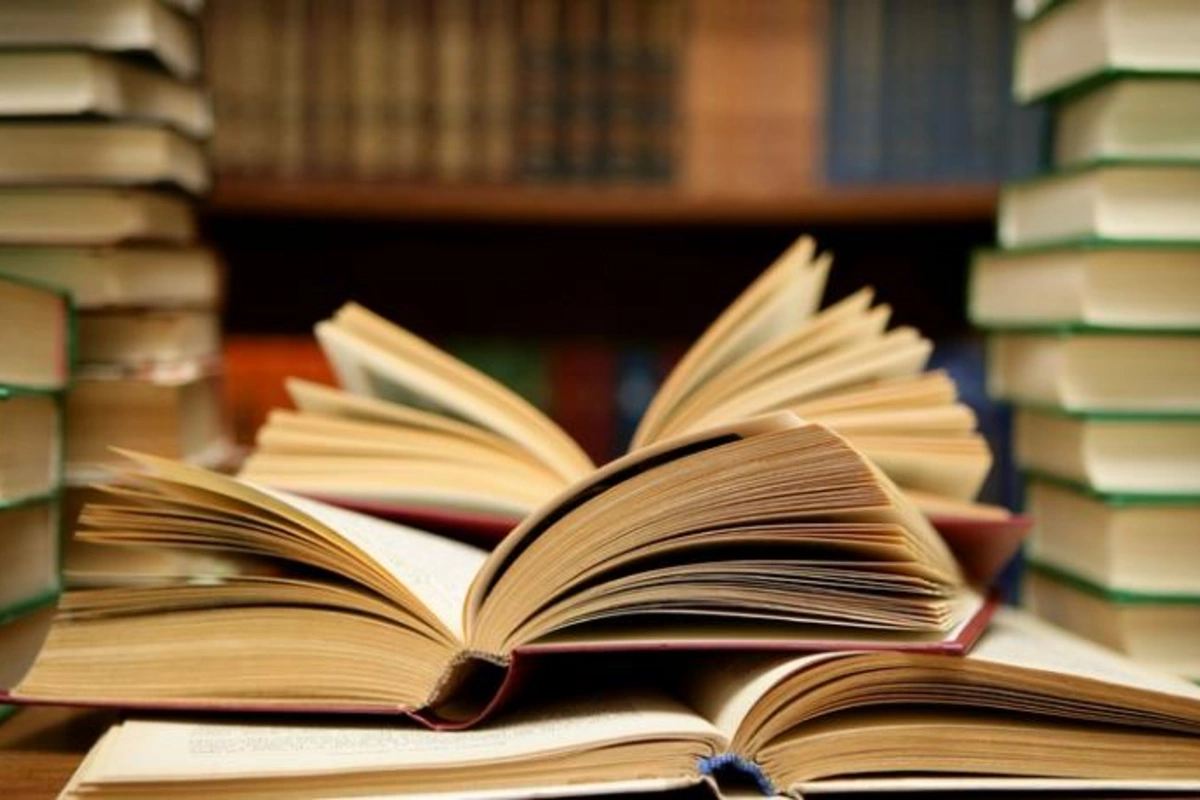 Ədəbiyyatda oğurluq - plagiatlığın cəzası nədir?