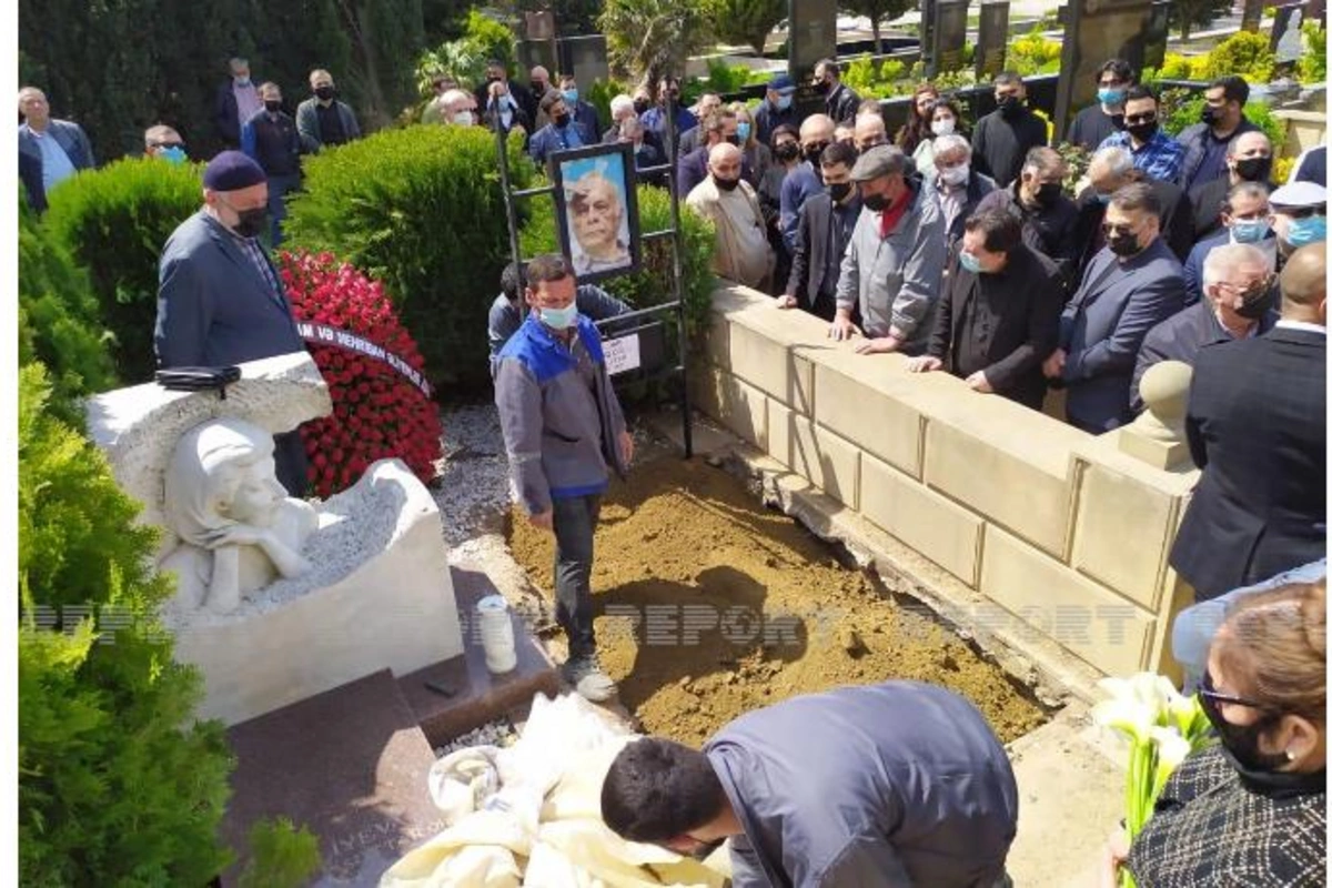 Xalq artisti Eldar Quliyev dəfn olundu — YENİLƏNİB
