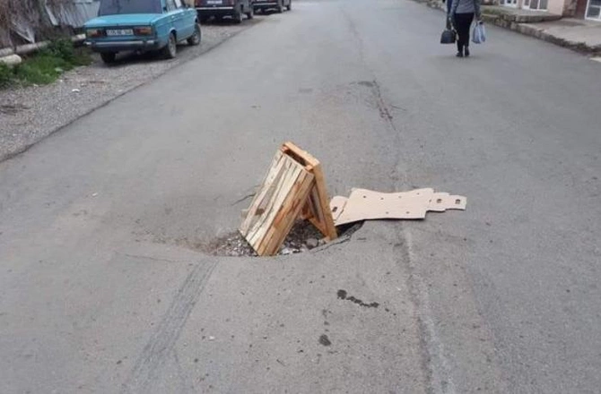 Yeni çəkilən yol çökdü — FOTO