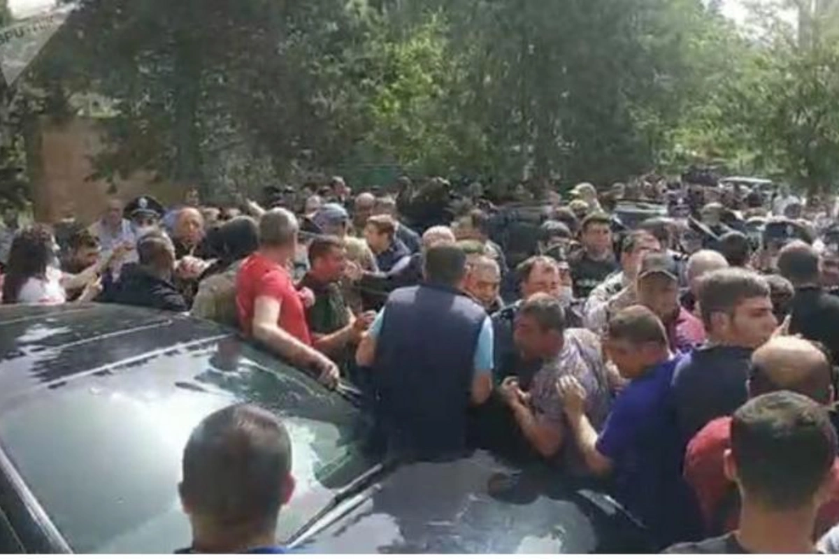 Ermənistanda Sünikdəki etirazlarla bağlı cinayət işi açıldı