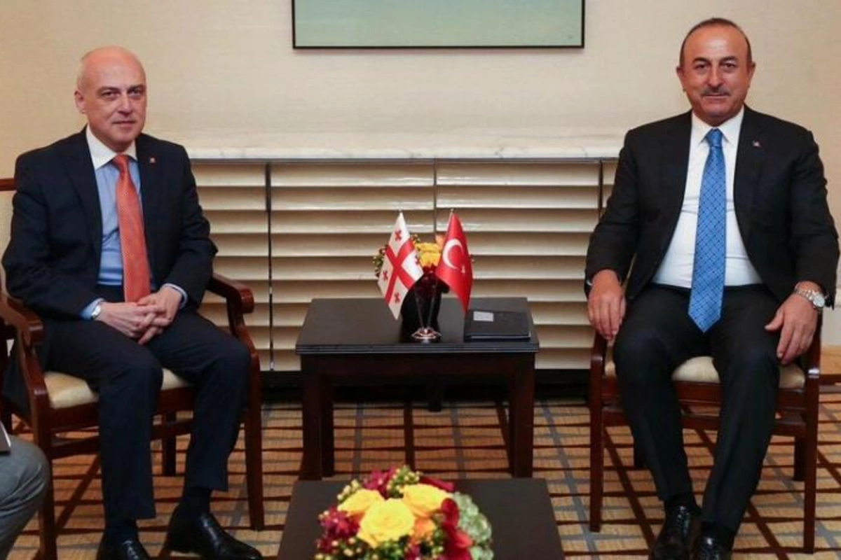 XİN rəhbərləri Cənubi Qafqazda təhlükəsizliyi müzakirə etdi