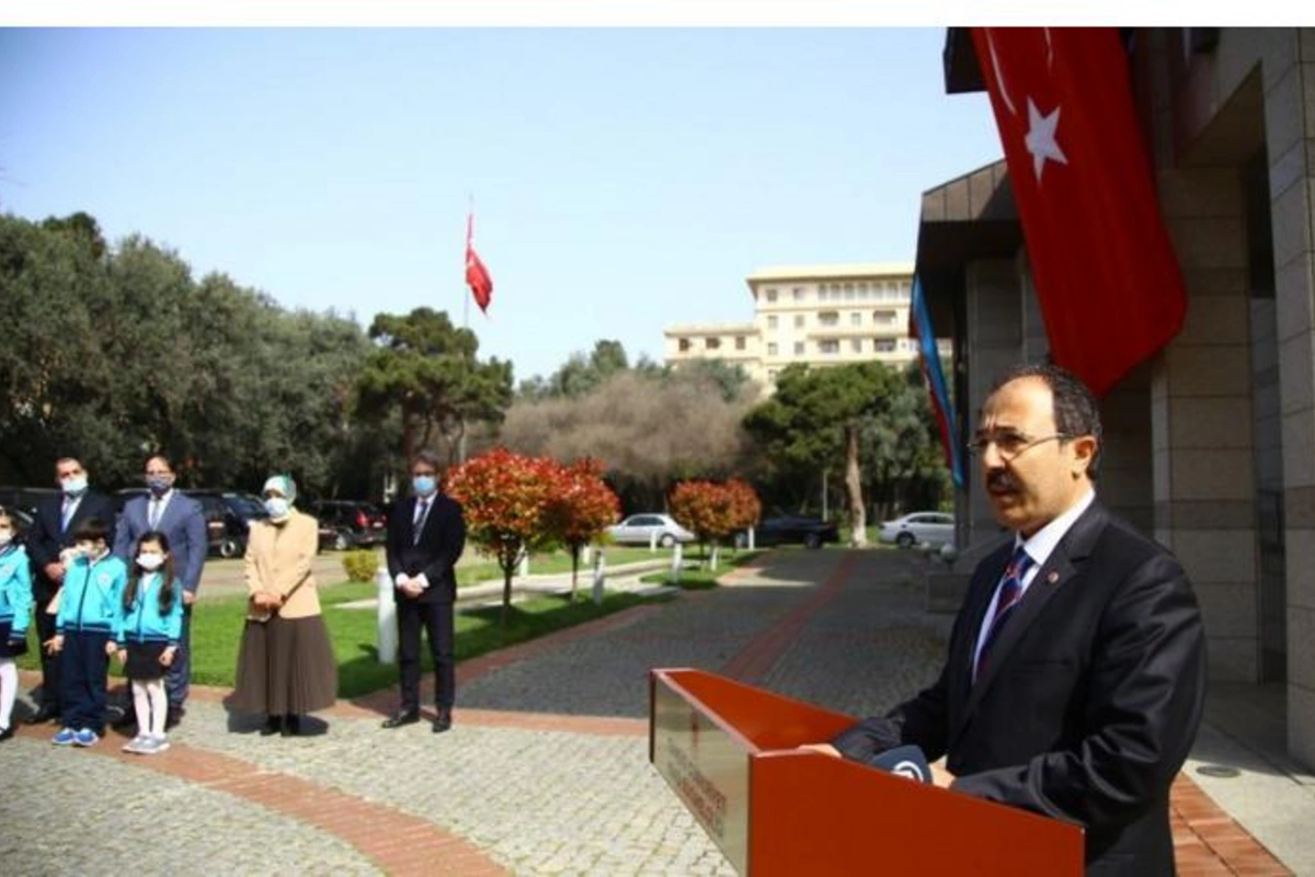 Türkiyə səfiri: “Bayramı qardaş ölkənin paytaxtı Bakıda qeyd edirik”