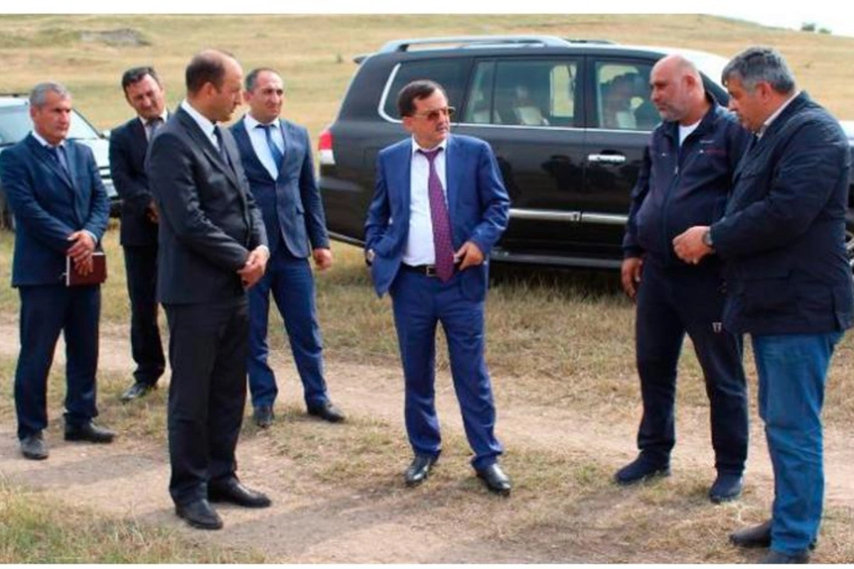 Babaşov Qazaxın ən böyük fermer təsərrüfatını kimə satıb? — FOTOFAKT