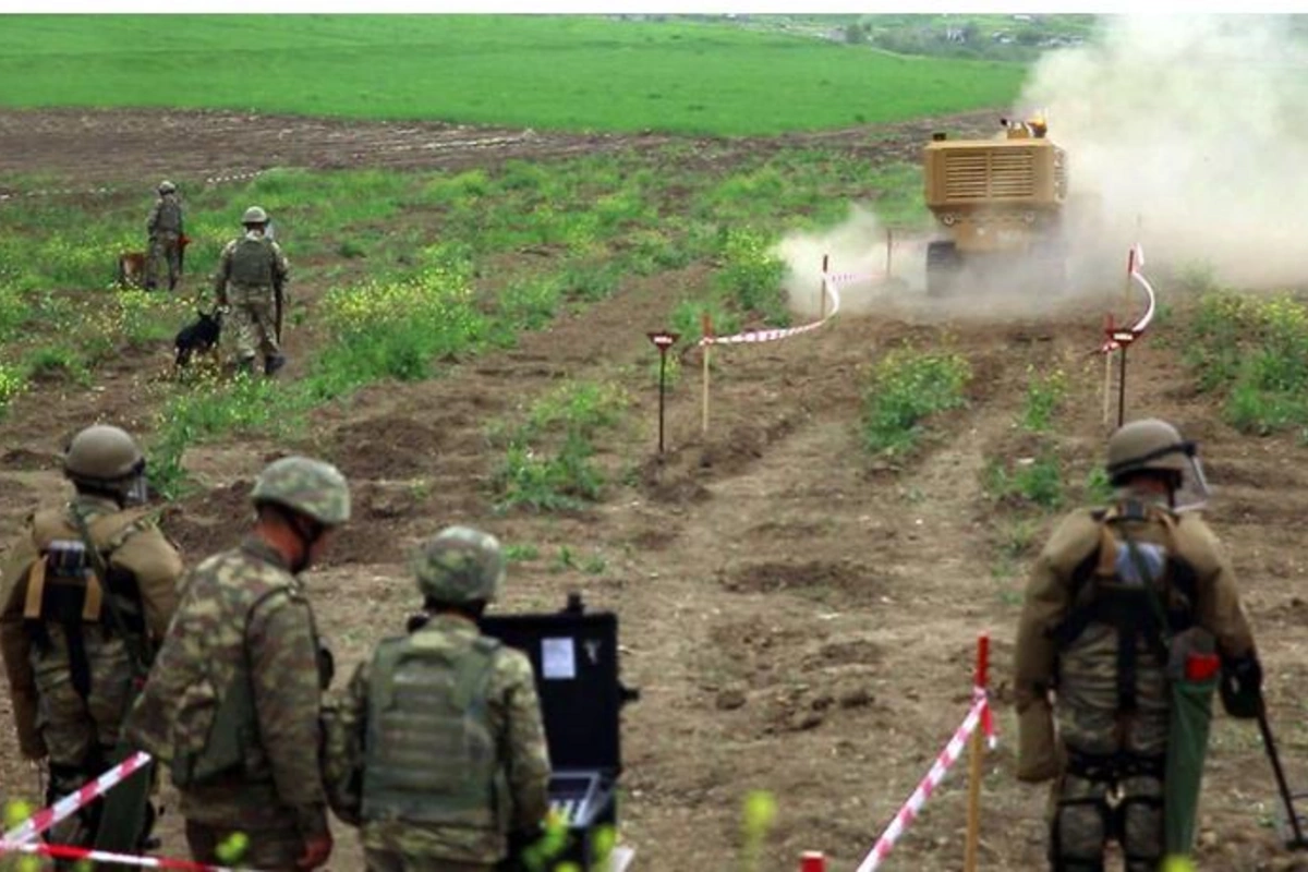 MN: Azad olunan ərazilərdə Mühəndis Qoşunlarının fəaliyyəti davam edir