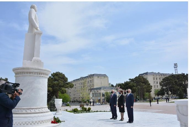 Abşeronda Ağsaqqallar Şurasının konfransı keçirildi — FOTOLAR Abşeronda Ağsaqqallar Şurasının konfransı keçirildi — FOTOLAR