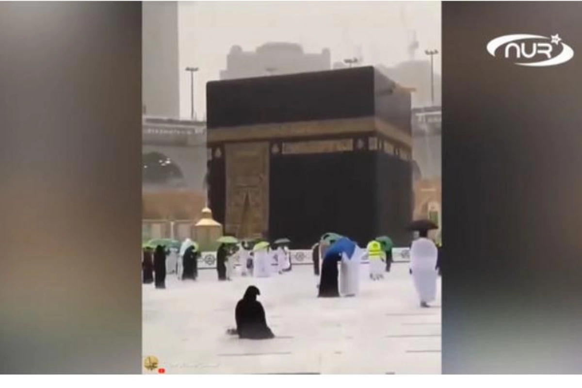 Məkkəni su basdı — VİDEO