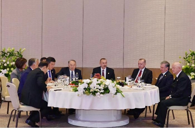 Kremldən türk birliyinə qarşı hücum tapşırığı: Cəmil Həsənli hərəkətə keçdi — FAKTLAR Kremldən türk birliyinə qarşı hücum tapşırığı: Cəmil Həsənli hərəkətə keçdi — FAKTLAR