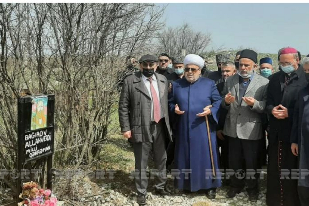 Dini konfessiya rəhbərləri Ağdam Şəhidlər xiyabanını ziyarət etdilər — FOTOLAR